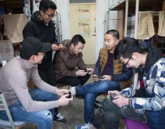 怎么看待大学生玩游戏的问题2